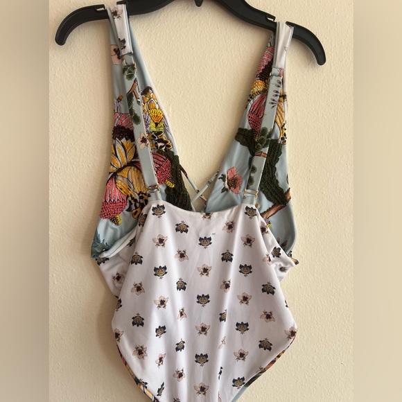 Agua Bendita Becca Varenna Reversible 1Pc Swimsuit Size XL - Picture 11 of 14